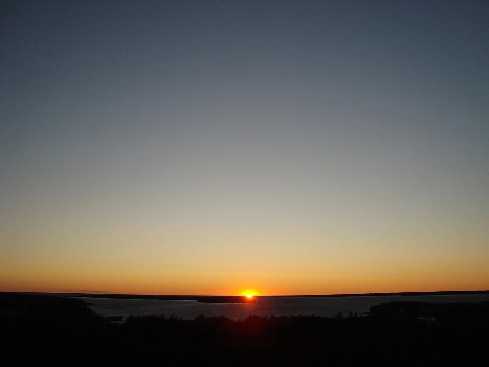 Sun setting over the water at Fathom Five National Marine Park